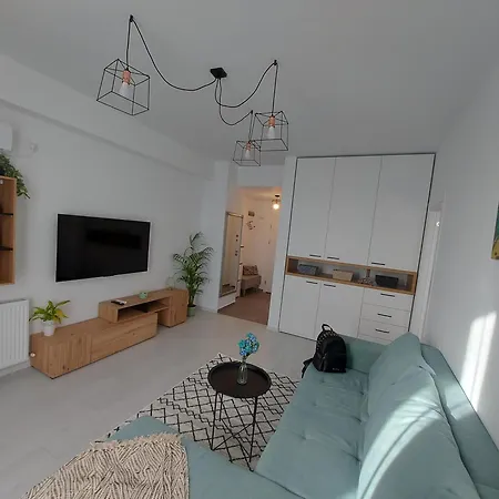 Flomar By The Lake Apartment Mamaia