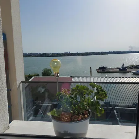 Apartment Flomar By The Lake *